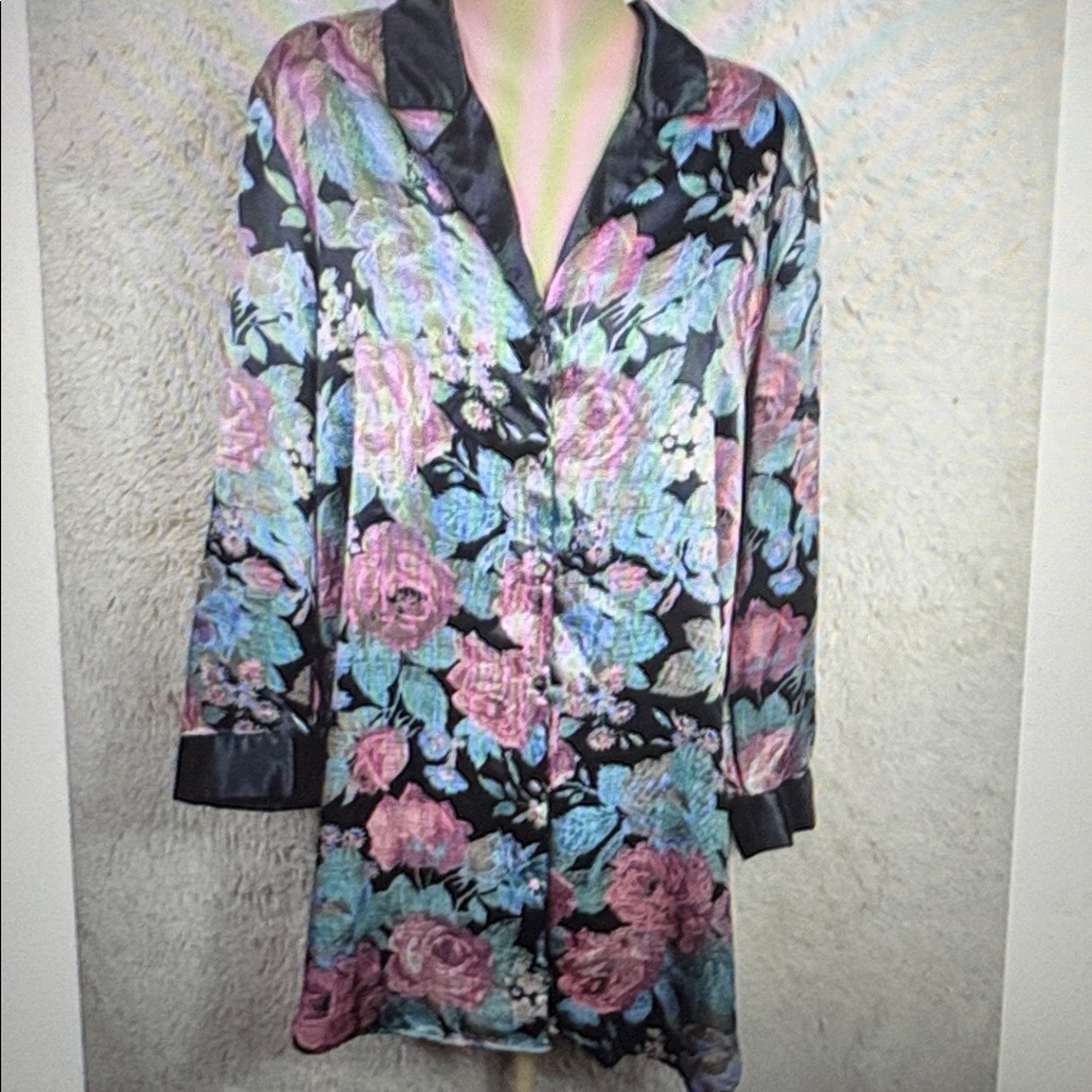 Victoria's Secret  Vintage Gold Label Floral  Button Up Nightgown : Sz: L; EUC
